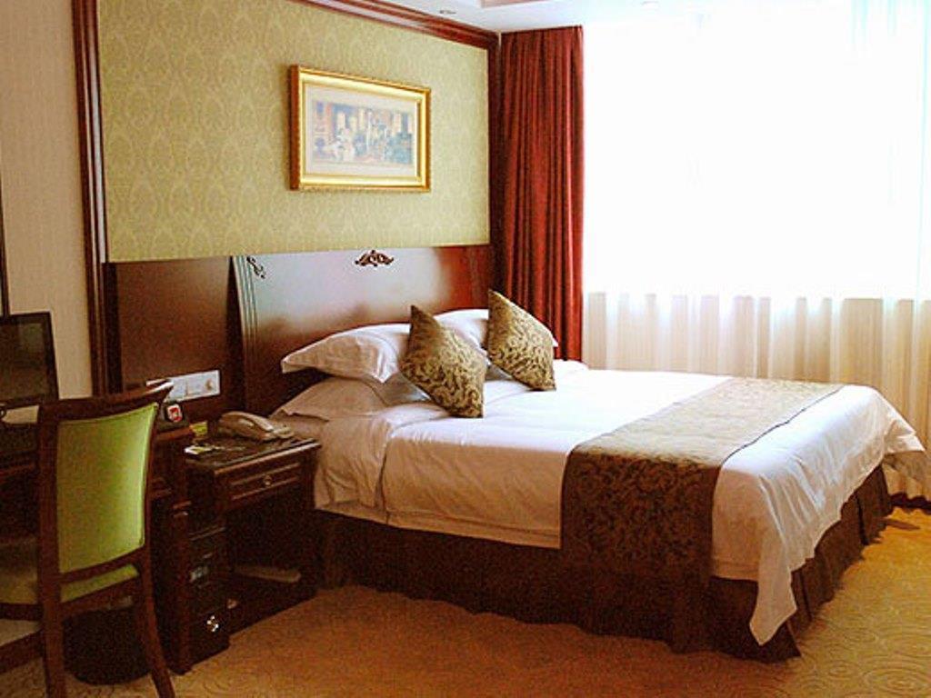 Vienna Hotel Shenzhen Train Station Branch Esterno foto